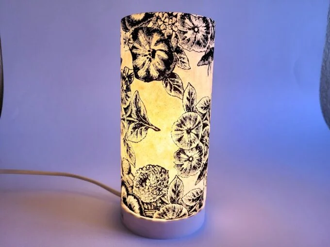 Lampe pivoines noire – Image 2